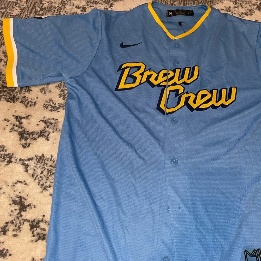 MLB Milwaukee Brewers- Brew Crew City Connect Jersey • Size Medium - Picture 7 of 10